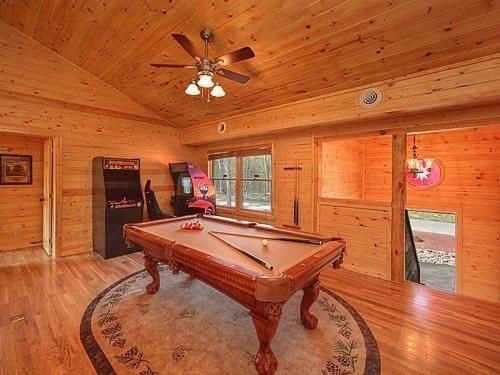 Majestic Springs Lodge Cabin McCookville Exterior photo